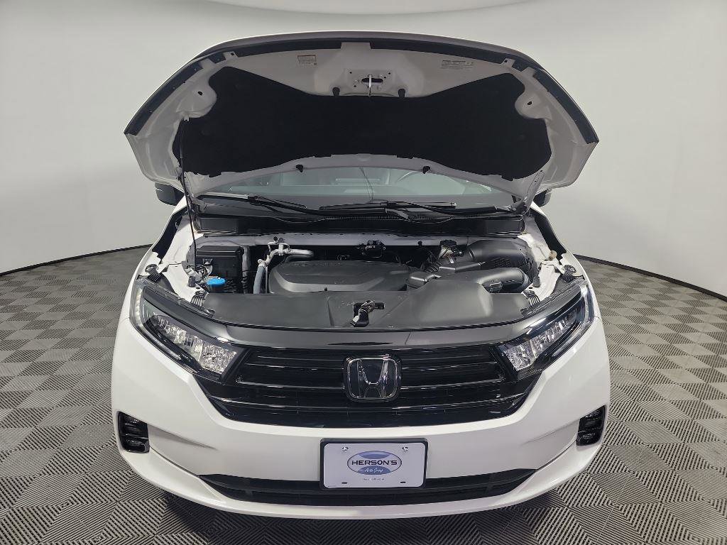 Certified 2024 Honda Odyssey Sport image 14