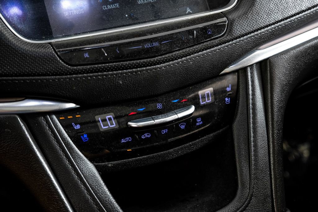 Used 2019 Cadillac XT5 Premium Luxury image 24