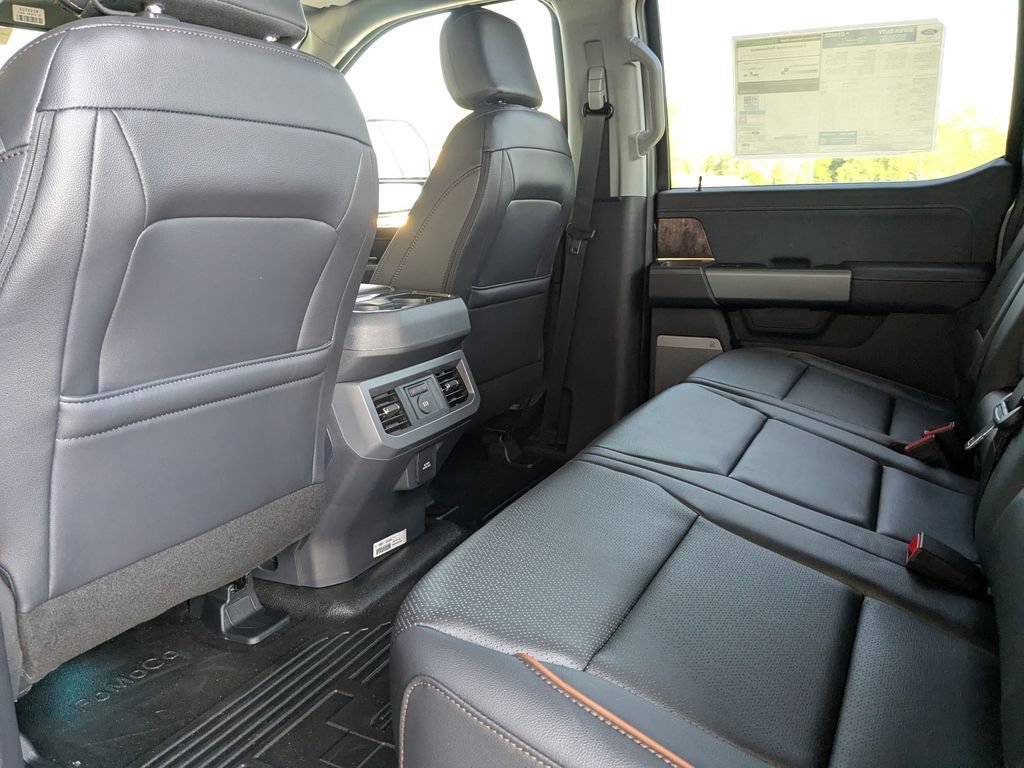 New 2027 Ford F250 Lariat w/ Lariat Premium Package AWD/4WD image 26