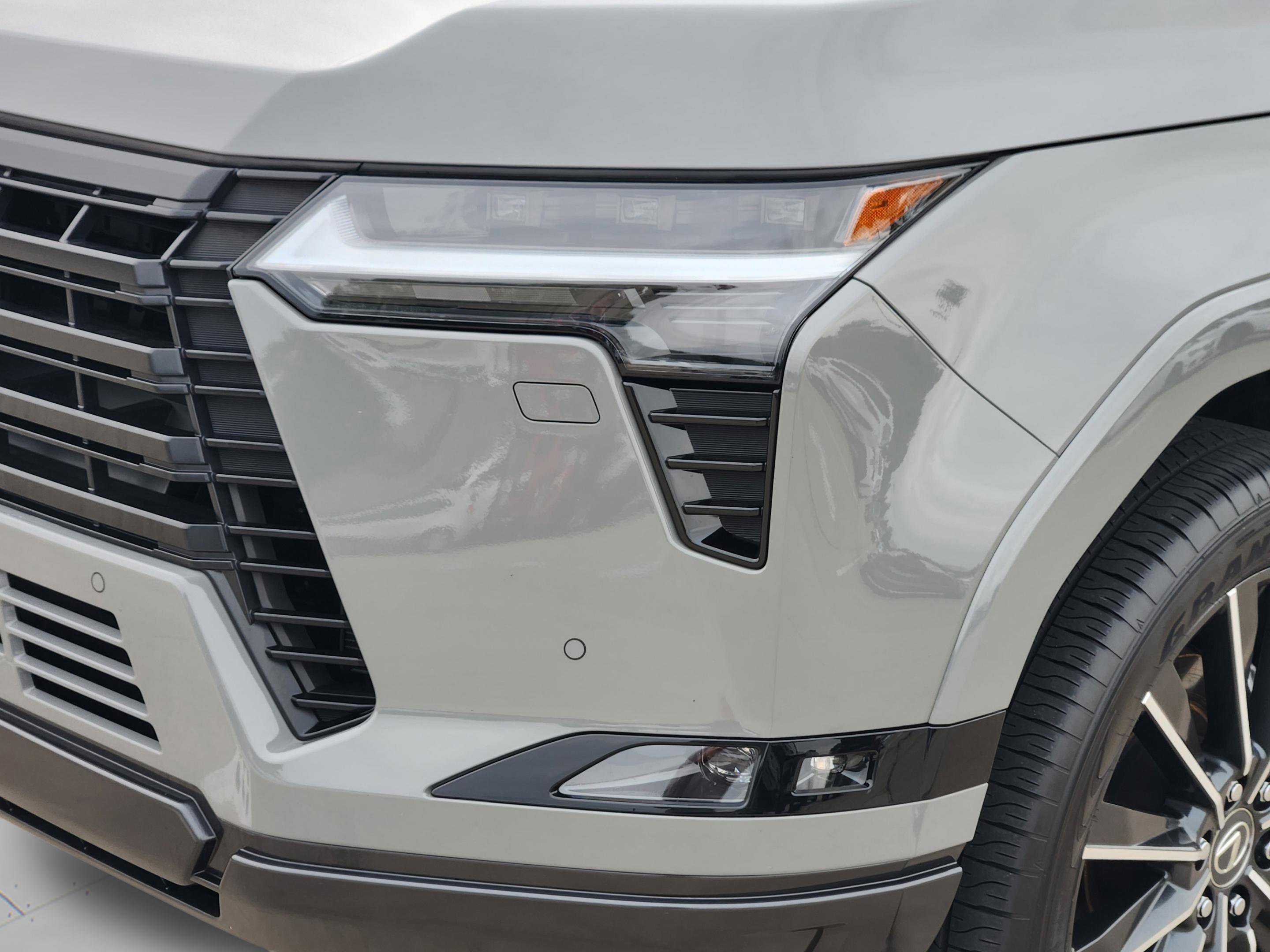 Used 2025 Lexus GX 550 w/ Accessory Package (Z1) AWD/4WD image 33
