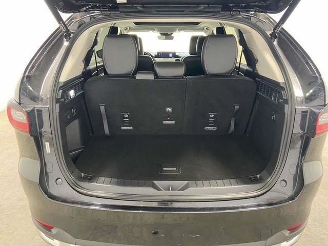 Used 2024 MAZDA CX-90 Plug-In Hybrid w/ Premium Pkg image 8
