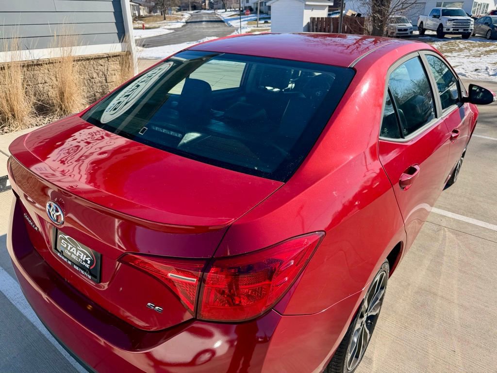 Used 2017 Toyota Corolla SE w/ Carpet Mat Package (TMS) FWD image 10