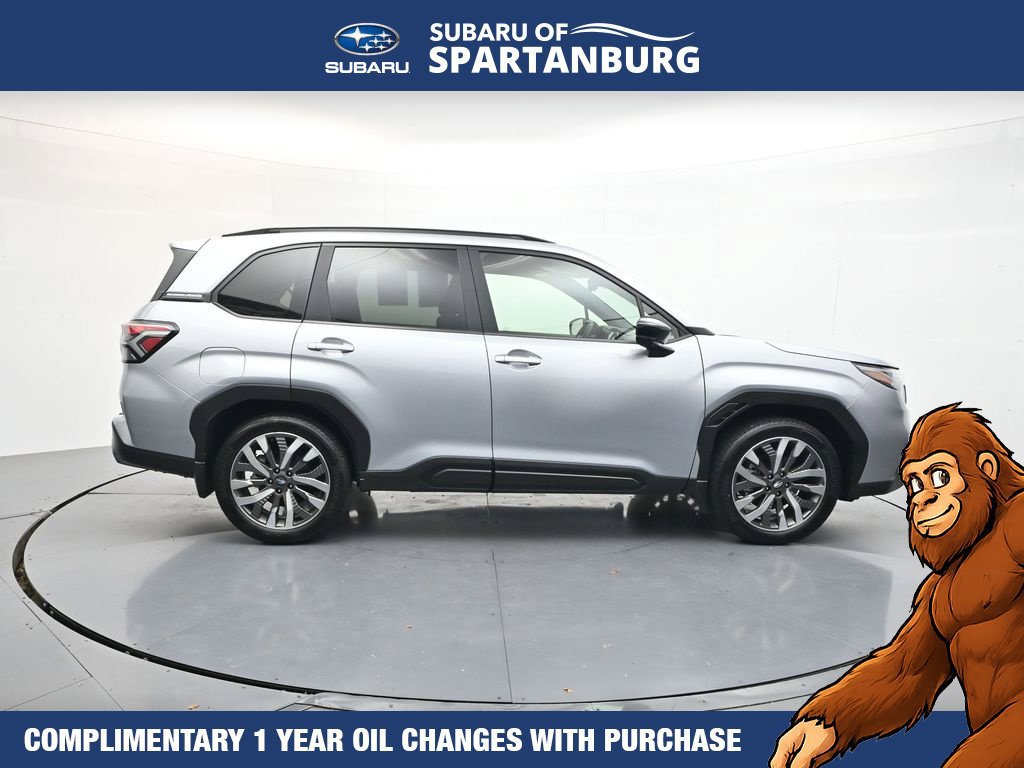 Used 2025 Subaru Forester Touring w/ Popular Package - Touring AWD/4WD image 9
