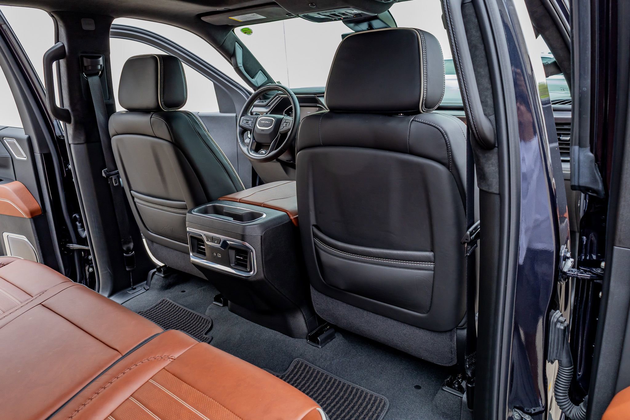 Used 2025 GMC Sierra 1500 Denali Ultimate image 32