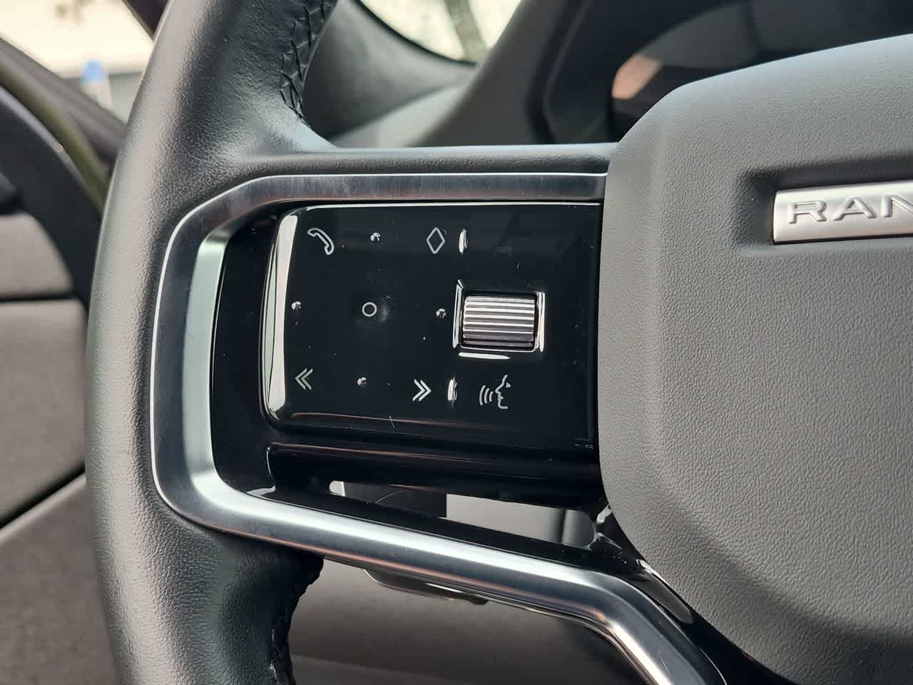 Certified 2023 Land Rover Range Rover Evoque R-Dynamic SE AWD/4WD image 24