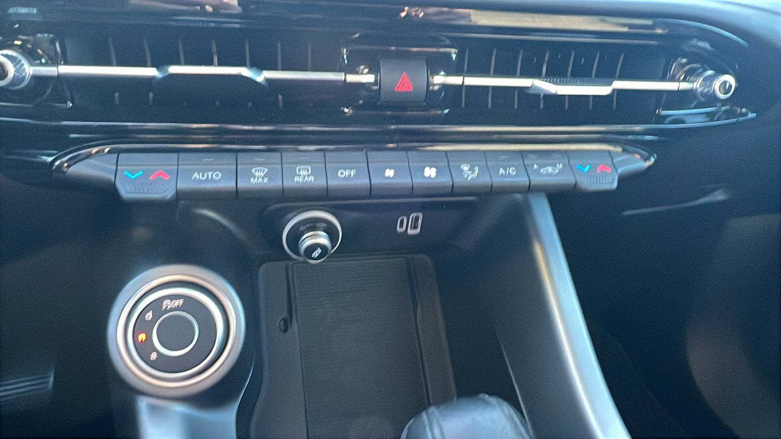 Used 2024 Alfa Romeo Tonale Sprint image 32