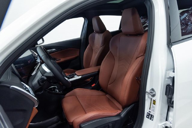 New 2027 BMW X2 xDrive28i AWD/4WD image 24