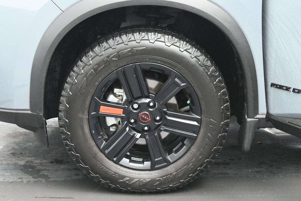 Used 2025 Nissan Rogue SV AWD/4WD image 29