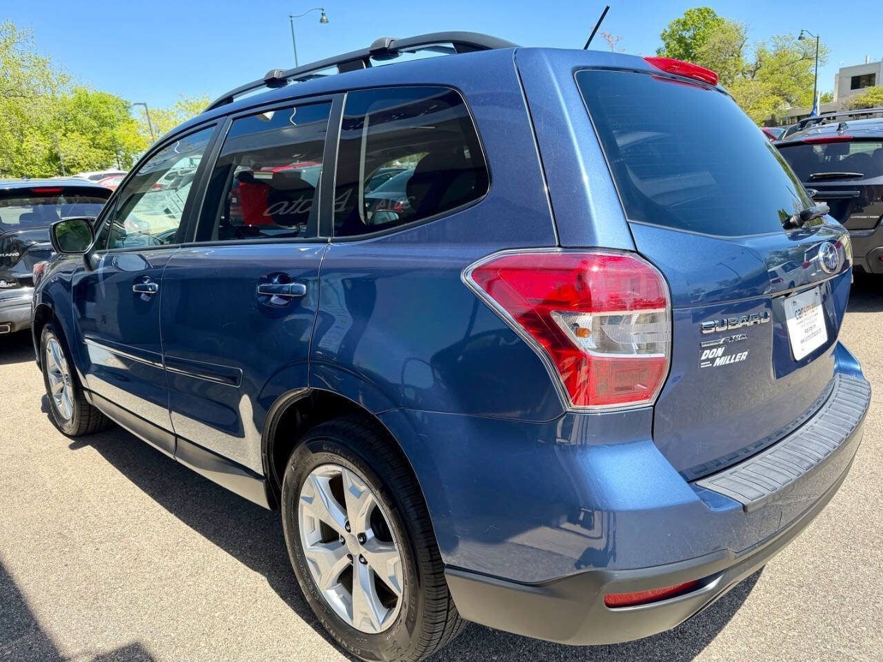 Used 2014 Subaru Forester 2.5i Premium w/ All-Weather Package AWD/4WD image 8