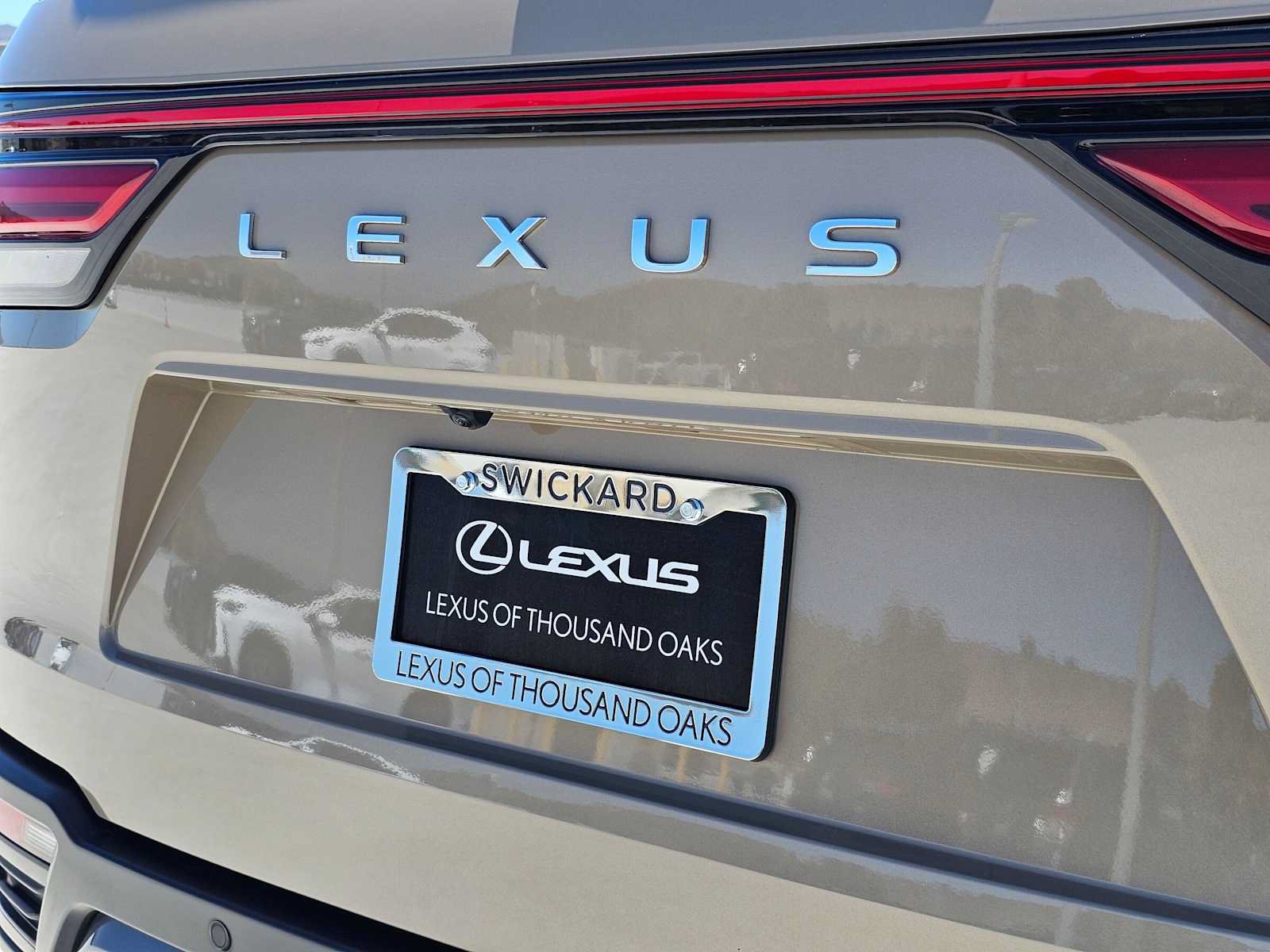 Certified 2025 Lexus LX 700h Overtrail AWD/4WD image 14