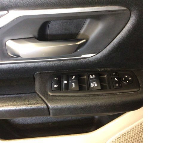 Used 2019 RAM 1500 Big Horn AWD/4WD image 17