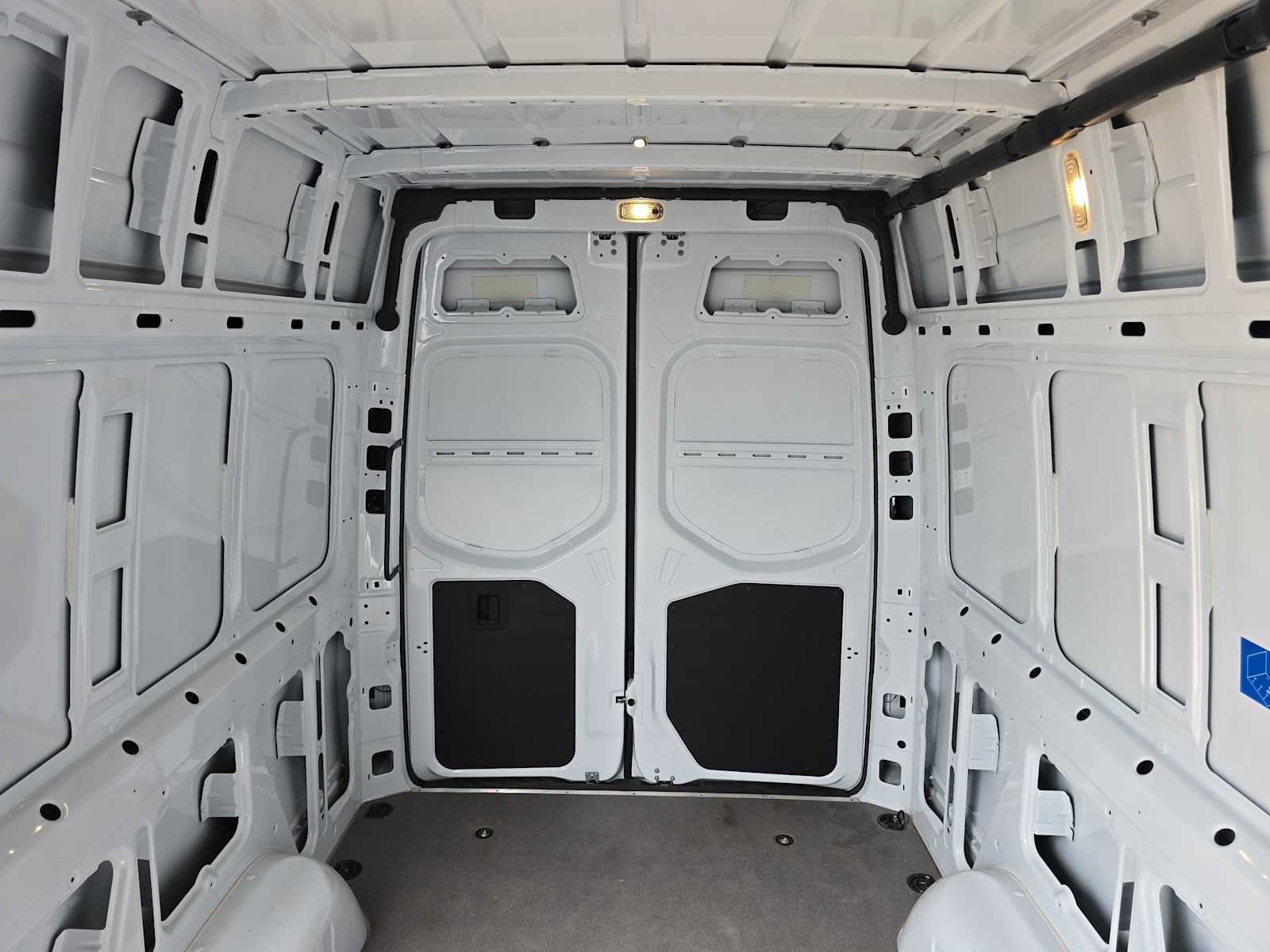 Used 2026 Mercedes-Benz Sprinter 2500 image 16
