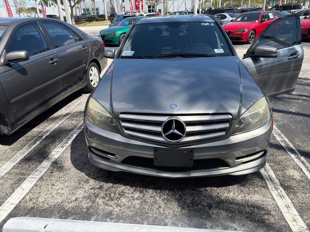Used 2011 Mercedes-Benz C 300 4MATIC Sedan image 6