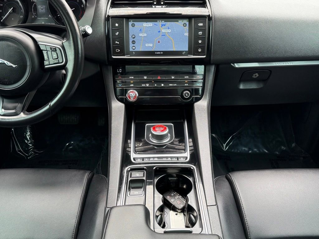 Used 2018 Jaguar F-PACE Premium AWD/4WD image 33