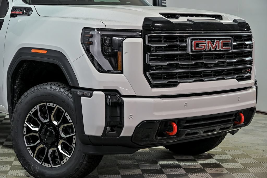 New 2026 GMC Sierra 2500 AT4 w/ AT4 Preferred Package AWD/4WD image 2