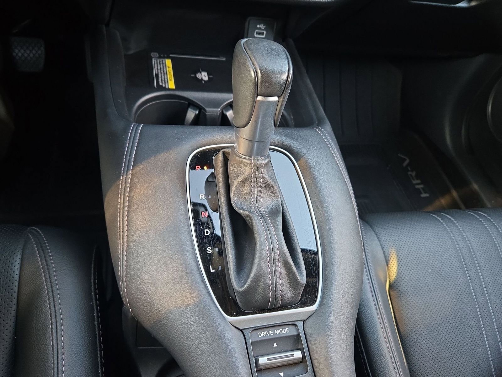 Used 2024 Honda HR-V EX-L image 11