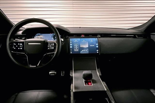 Certified 2026 Land Rover Range Rover Velar Dynamic SE AWD/4WD image 18