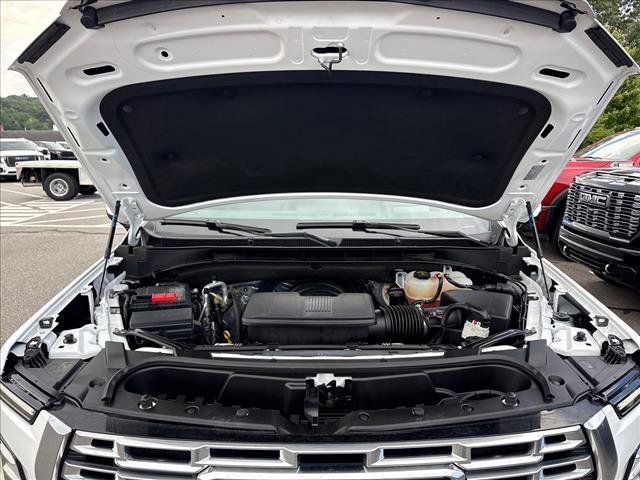 Certified 2025 GMC Yukon Denali AWD/4WD image 24