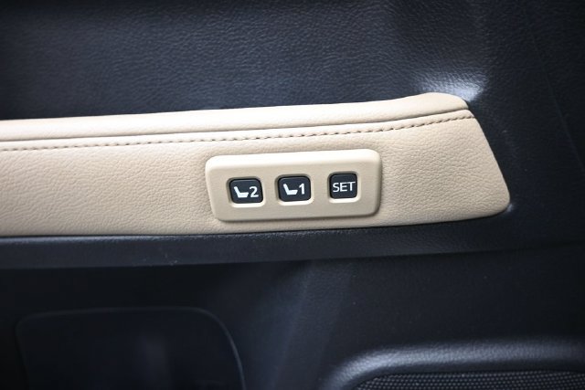 Used 2014 Toyota 4Runner Limited RWD image 22