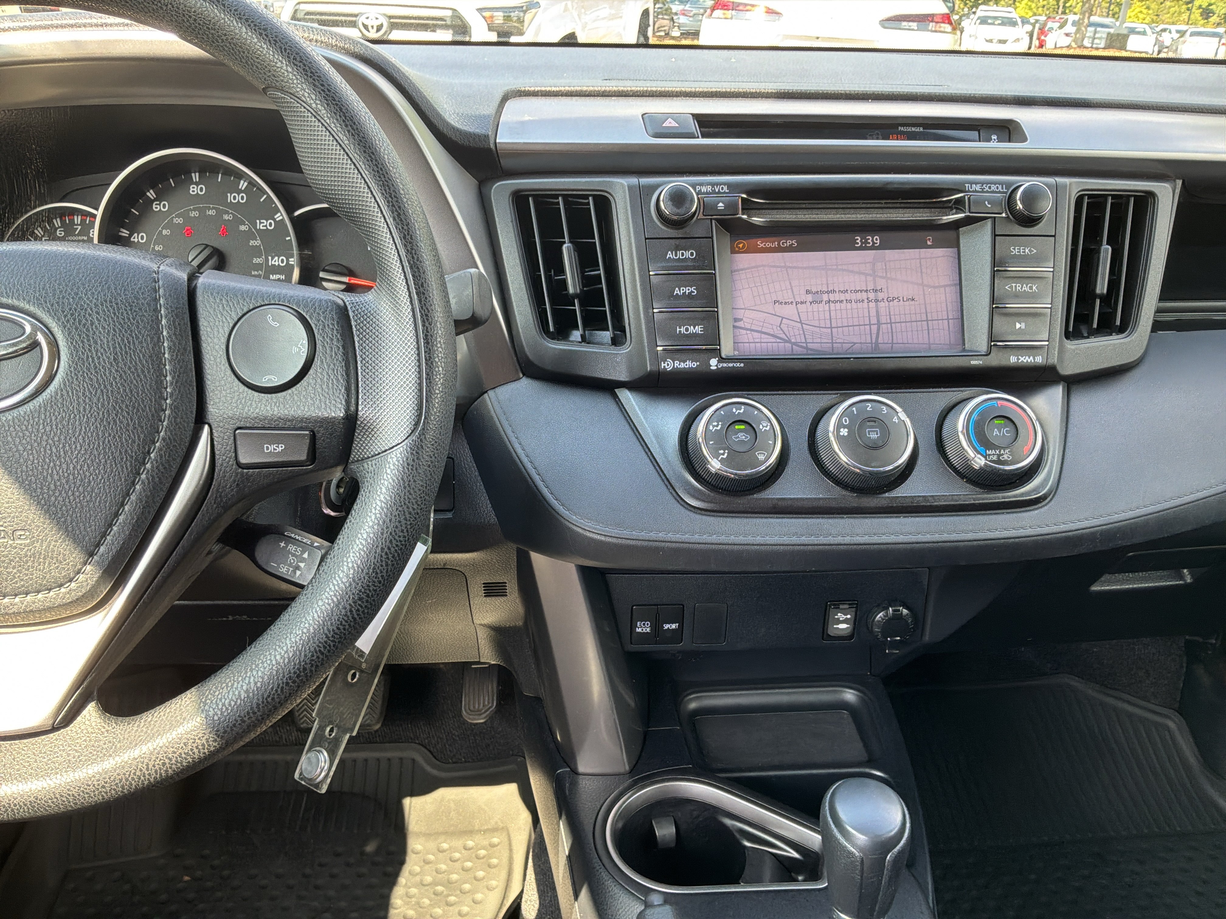 Used 2016 Toyota RAV4 LE AWD/4WD image 30