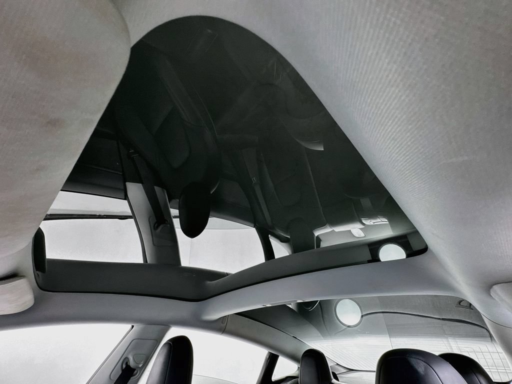 Used 2018 Tesla Model 3 Mid Range RWD image 12