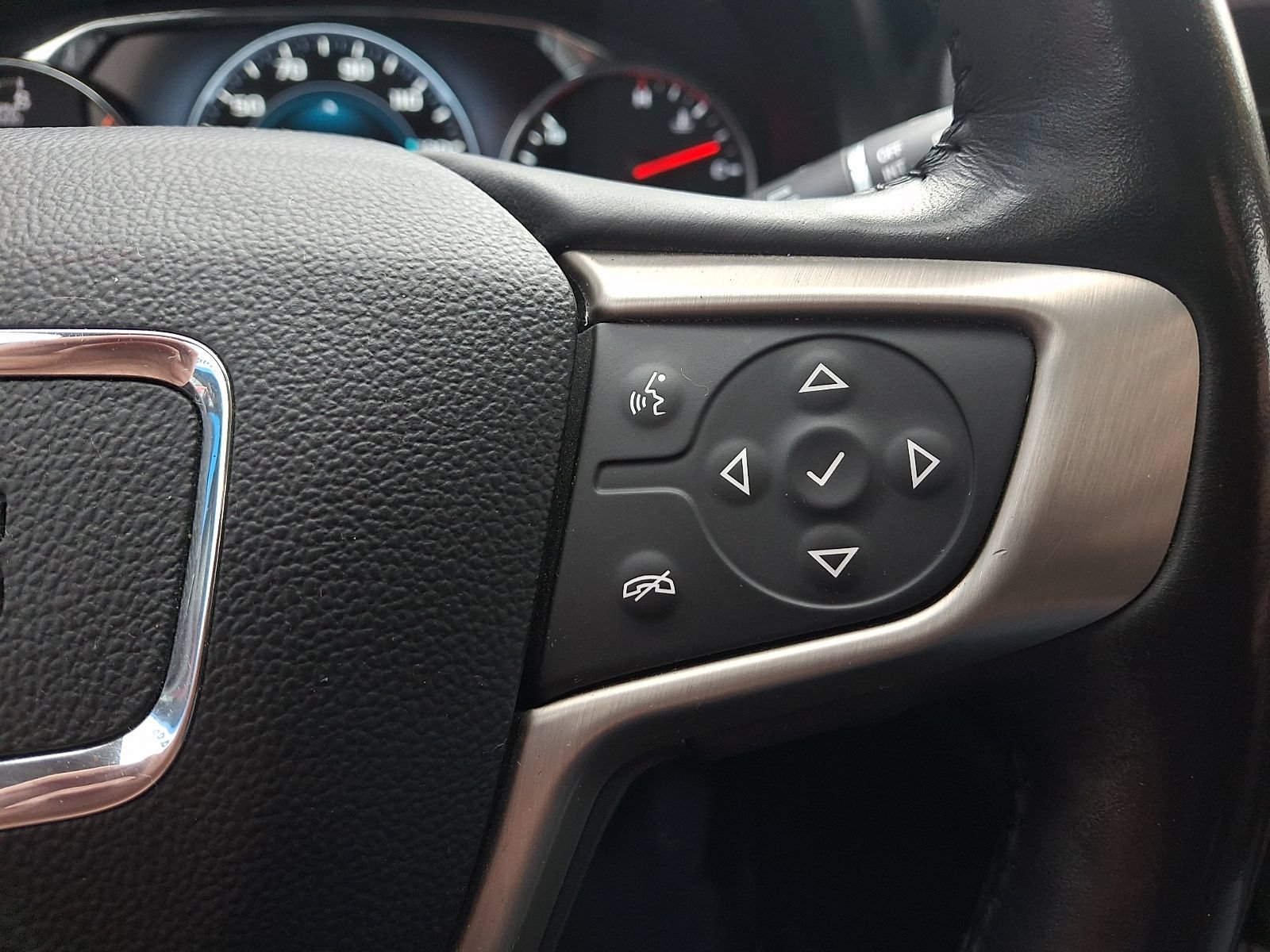 Used 2019 GMC Acadia Denali w/ Technology Package AWD/4WD image 23