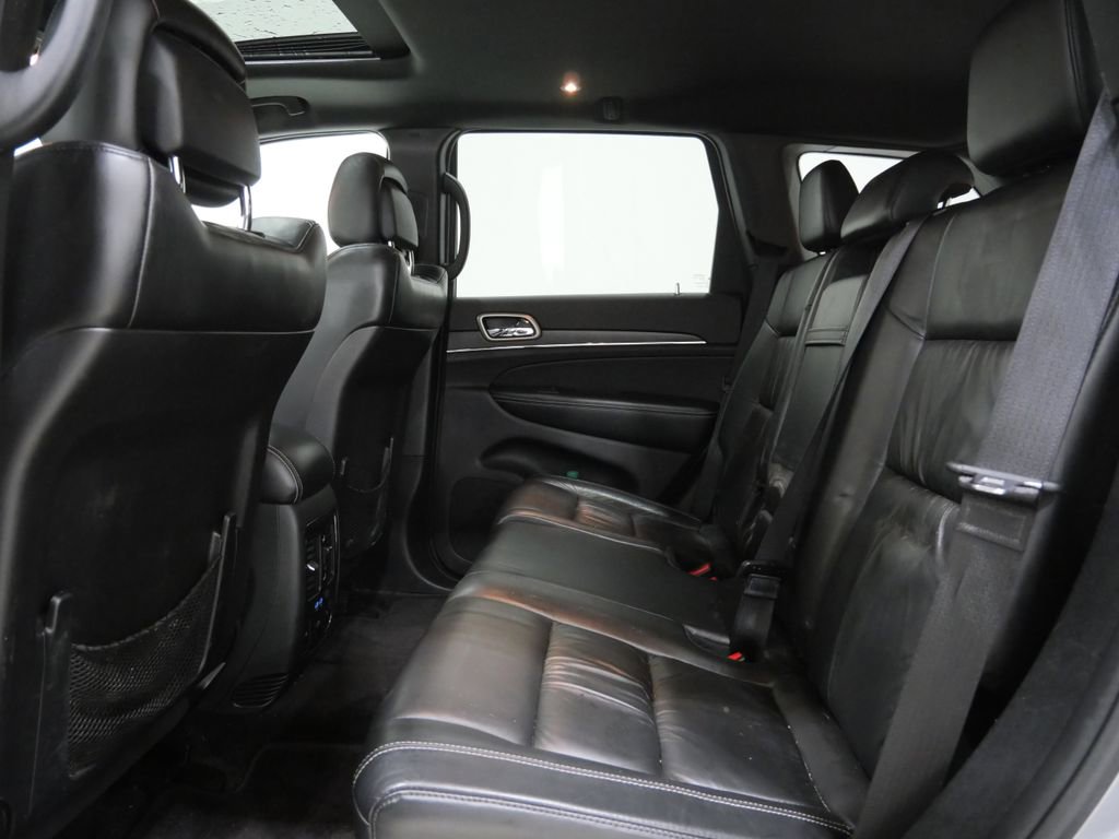 Used 2016 Jeep Grand Cherokee Limited AWD/4WD image 25