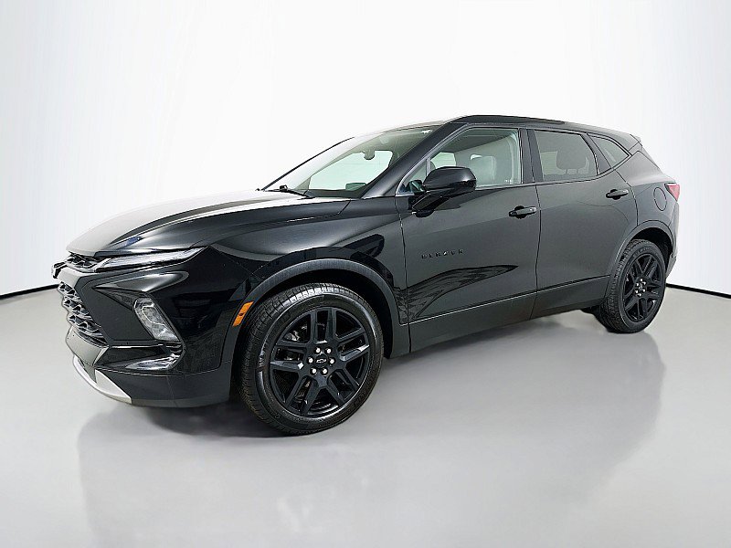 Used 2023 Chevrolet Blazer LT w/ Driver Confidence Package AWD/4WD image 3