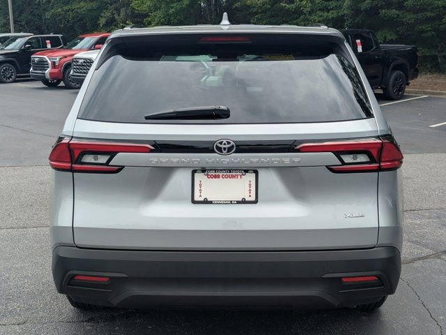 Used 2026 Toyota Grand Highlander FWD image 6