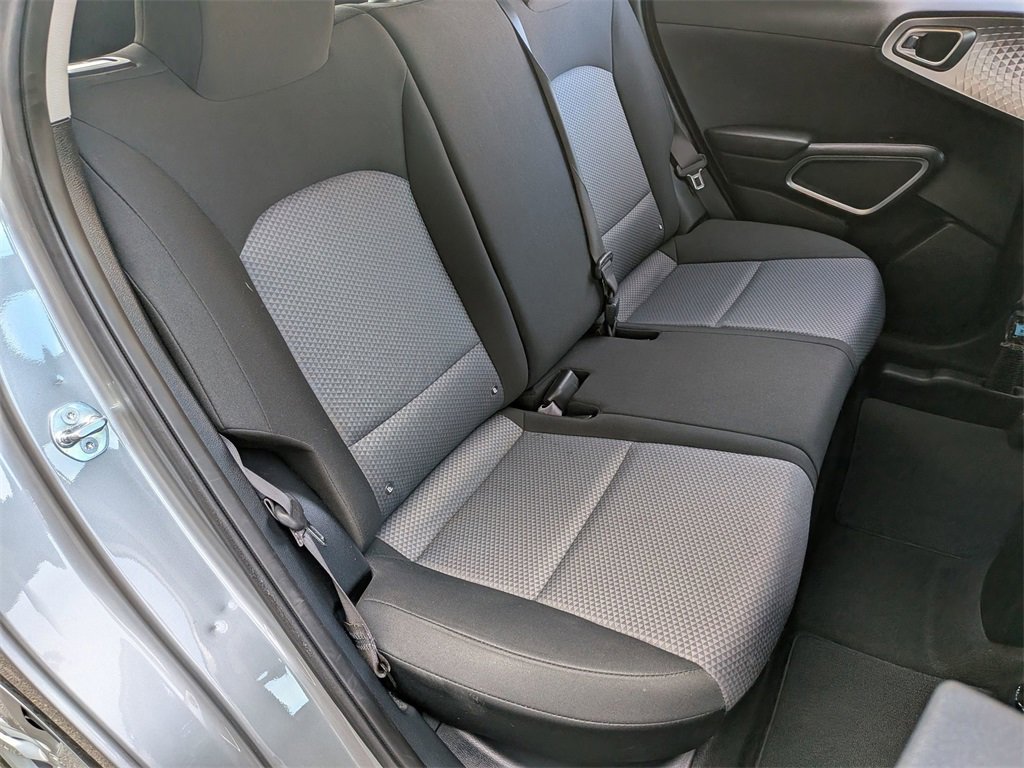 Used 2023 Kia Soul LX image 22