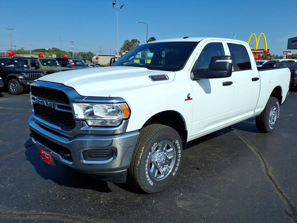 Used 2024 RAM 3500 Tradesman w/ Chrome Appearance Group image 8