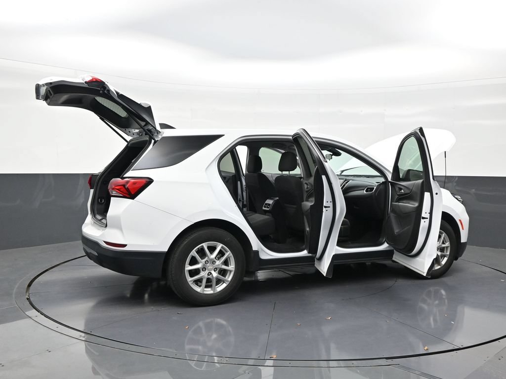 Used 2023 Chevrolet Equinox LT FWD image 28