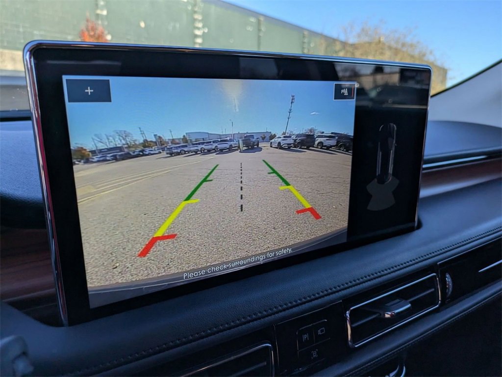 Certified 2023 Lincoln Nautilus Reserve image 25