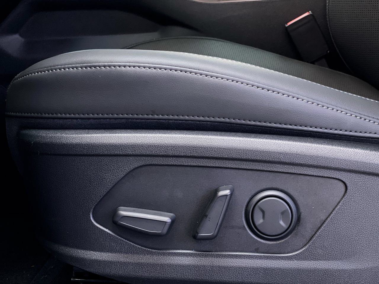 New 2026 Kia Sorento SX FWD image 17