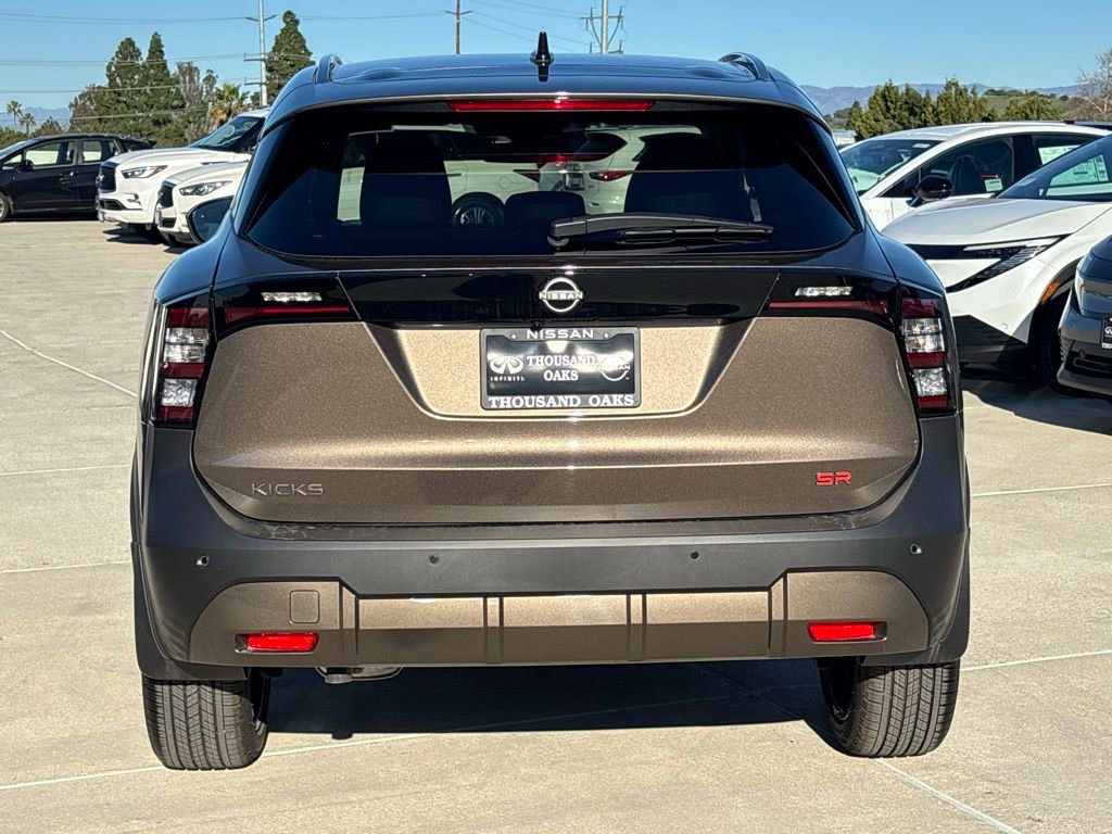 New 2026 Nissan Kicks SR FWD image 5