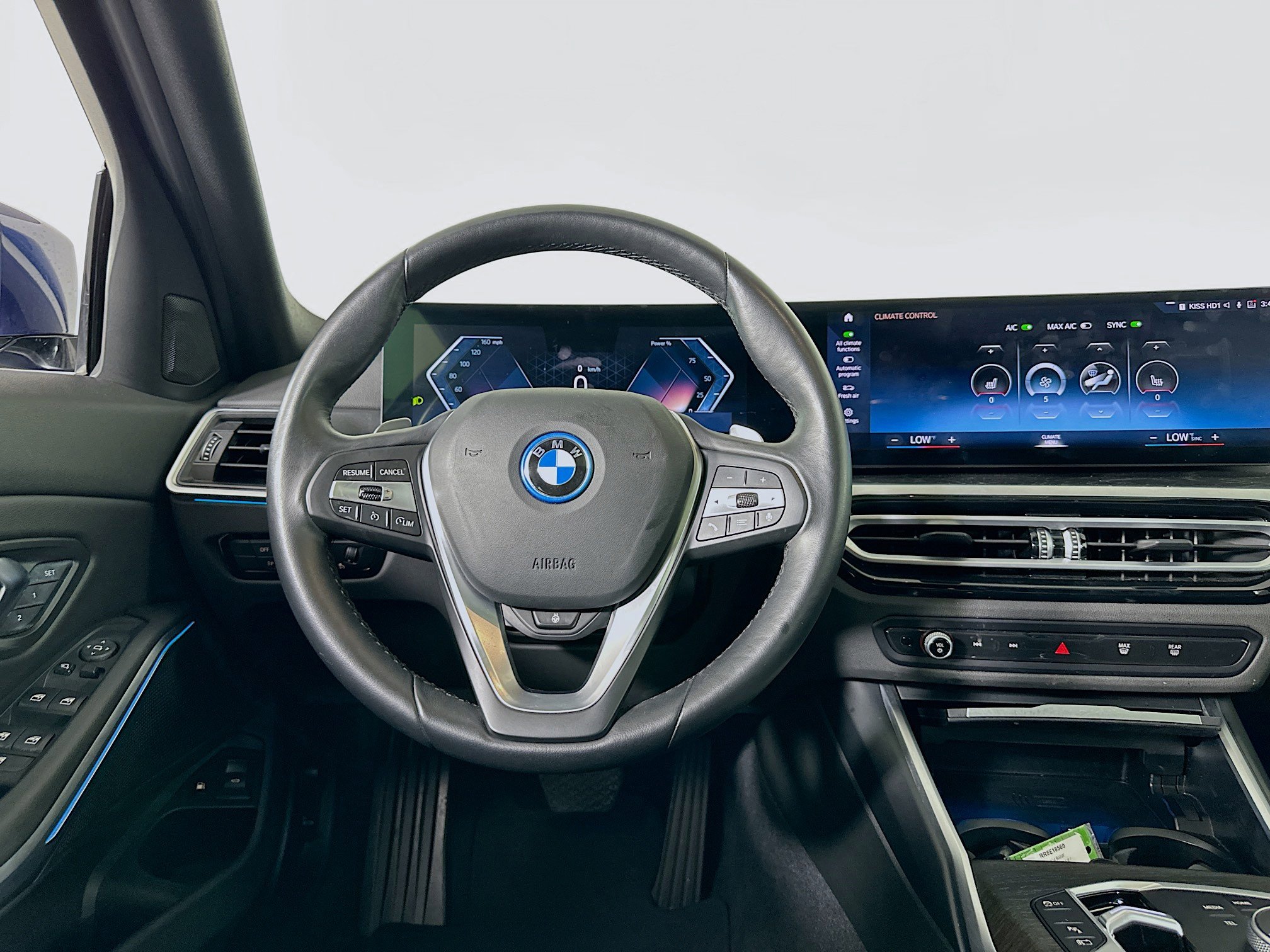 Used 2024 BMW 330e image 17