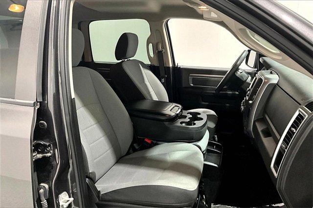 Used 2023 RAM 1500 Classic SLT image 31