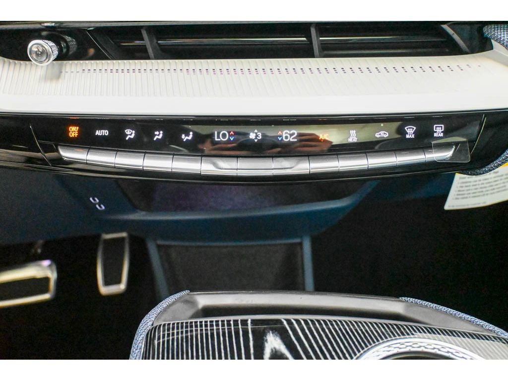 New 2027 Cadillac Optiq Premium Luxury AWD/4WD image 29