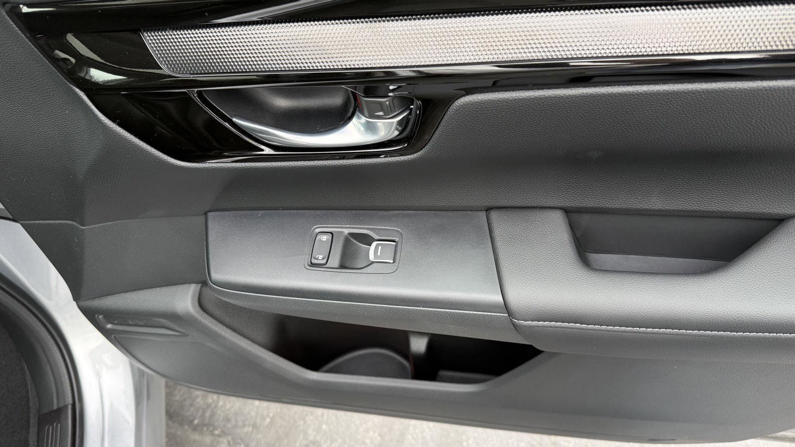 Certified 2026 Honda CR-V EX-L image 33