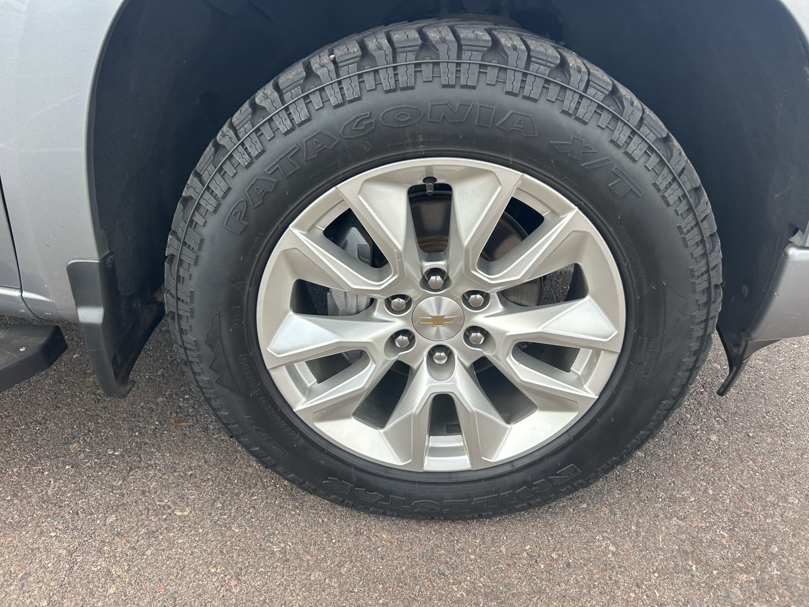 Used 2023 Chevrolet Silverado 1500 Custom RWD image 9