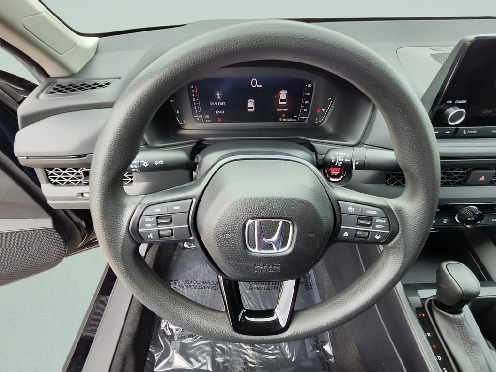 Used 2025 Honda Accord LX image 31
