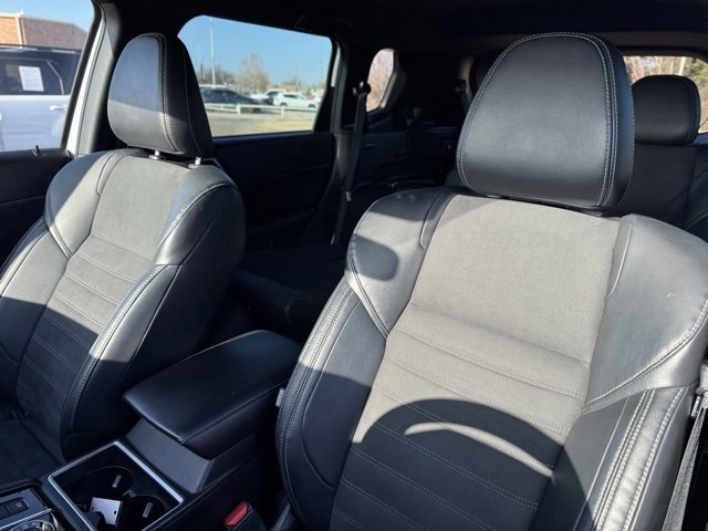 Used 2023 Mitsubishi Outlander SE Black Edition image 12