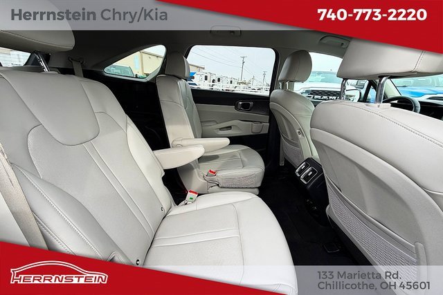 Used 2023 Kia Sorento EX image 24
