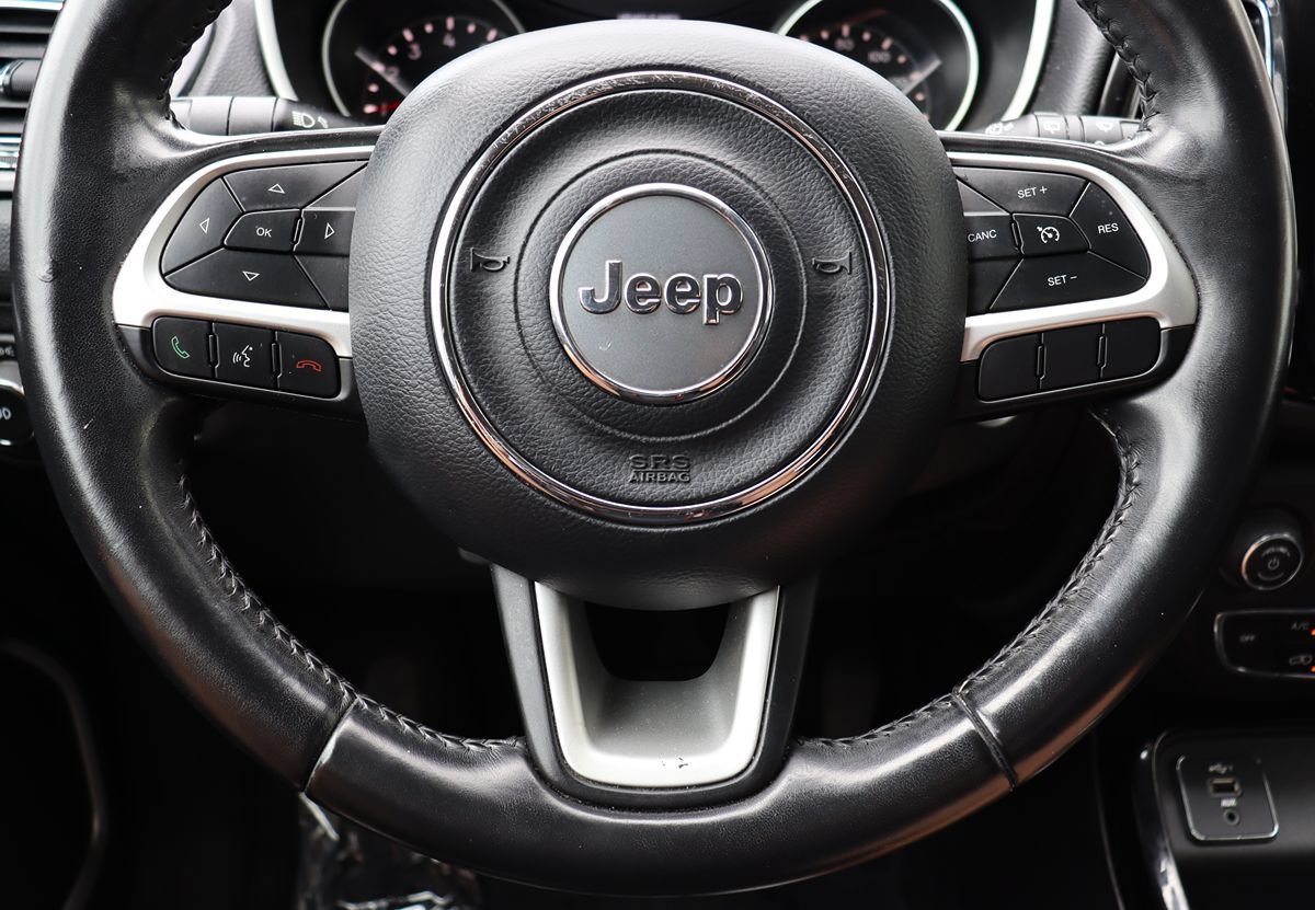 Used 2019 Jeep Compass Latitude FWD image 55