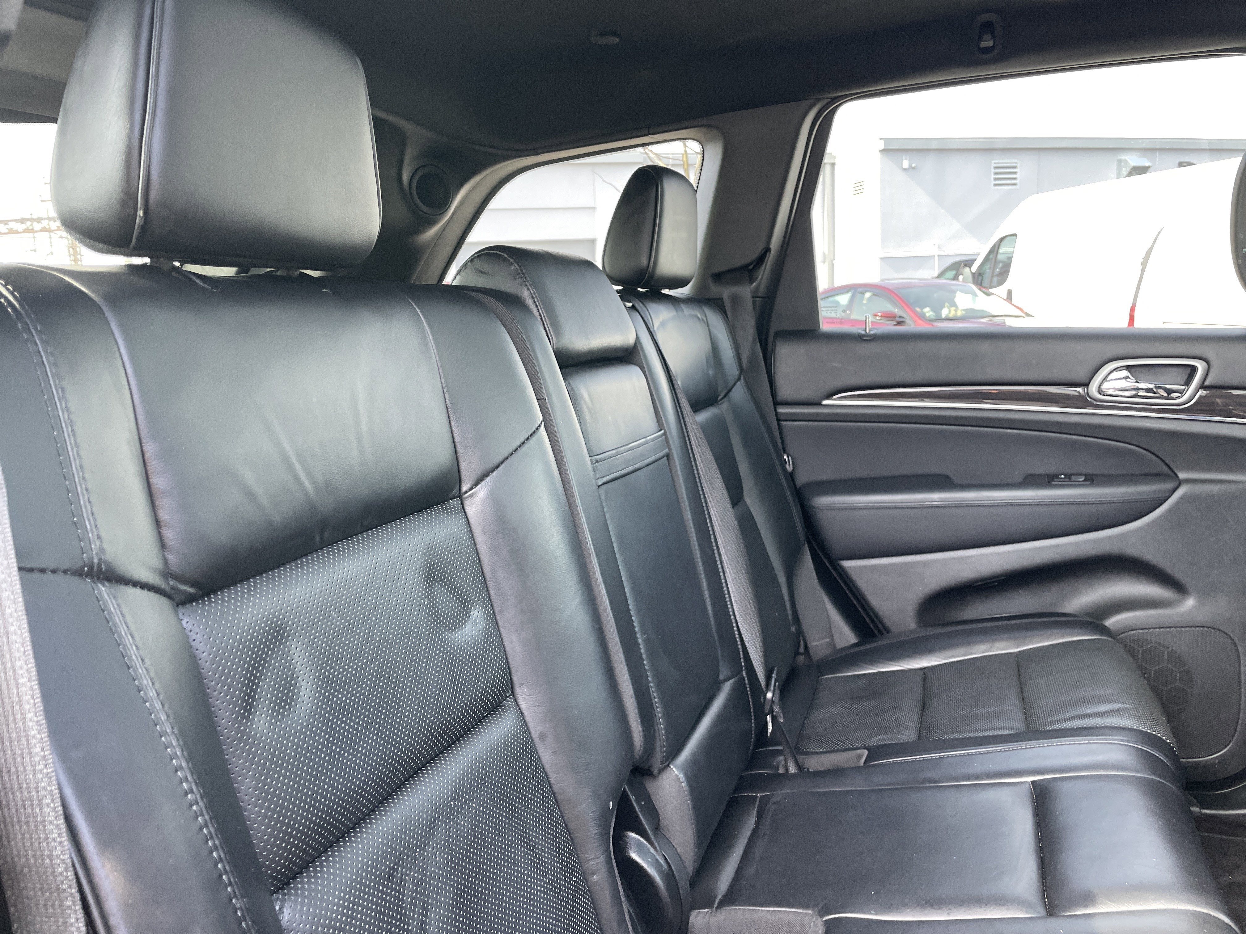 Used 2018 Jeep Grand Cherokee Overland image 22