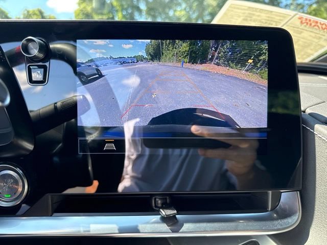 Used 2021 Chevrolet Corvette Stingray Coupe w/ Z51 Performance Package RWD image 16