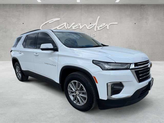 Used 2023 Chevrolet Traverse LT image 2