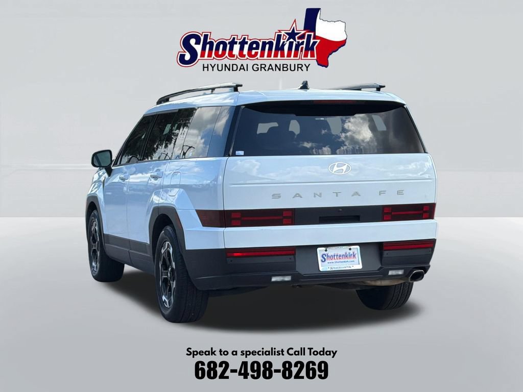 Used 2024 Hyundai Santa Fe SEL FWD image 7