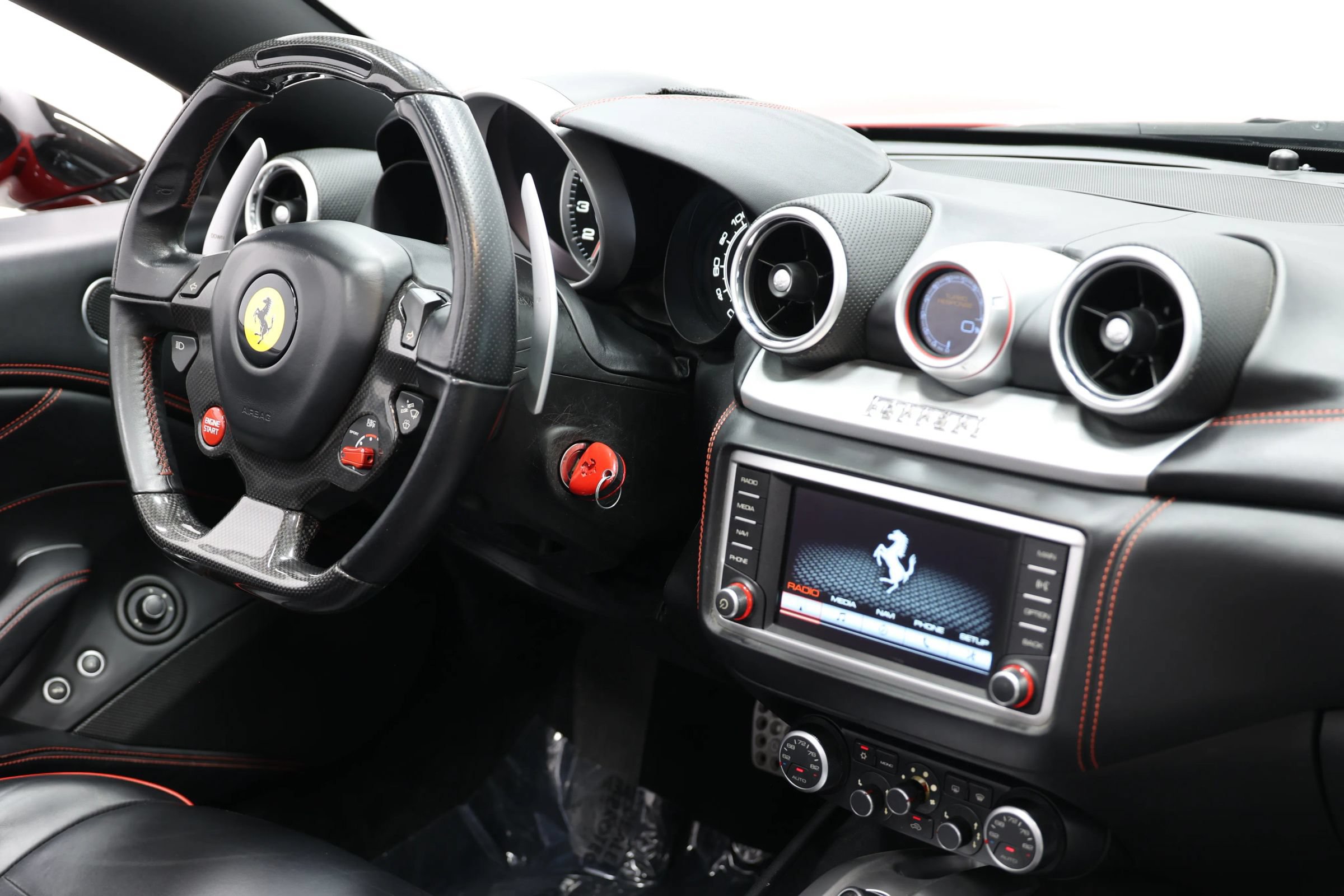 Used 2017 Ferrari California T RWD image 80