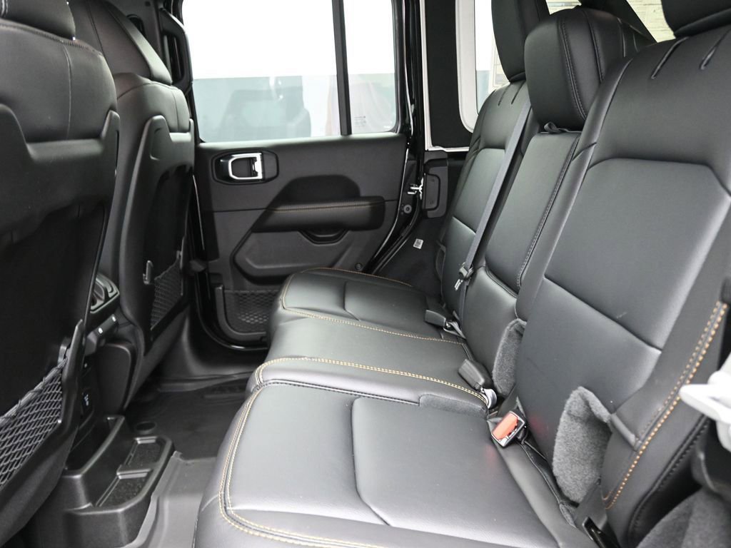New 2025 Jeep Wrangler Unlimited Sahara w/ Safety Group AWD/4WD image 14